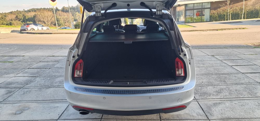 Opel Insignia 2.0 CDTI (Dez. 2009) – Estimada em Garagem