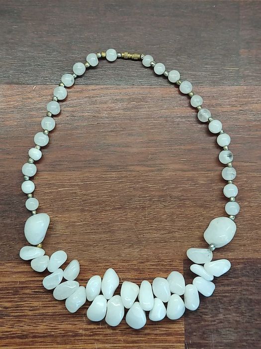 Stary naszyjnik kolia z kamieni naturalnych biały agat vintage