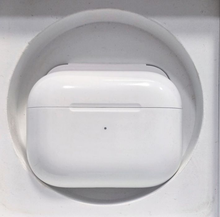 Apple AirPods Pro 2 magsafe type-c