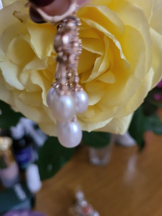 Сережки - підвіски з жемчугом