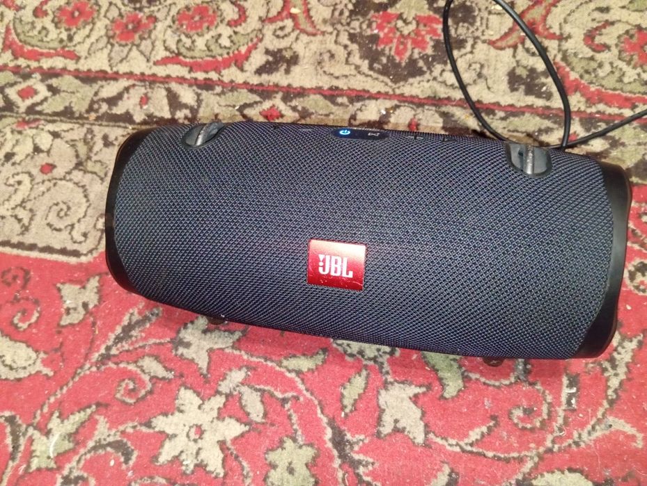 Продам колонку JBL екстрім 2