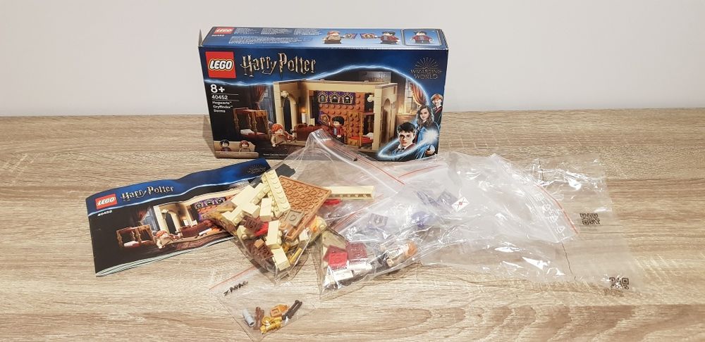 LEGO Harry Potter 40452 Dormitoria Gryfindoru w Hogwarcie