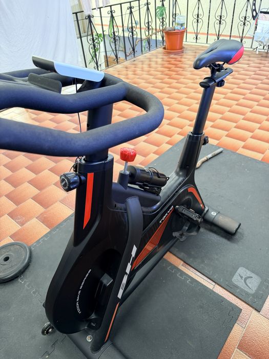 Bicicleta estática BH Tokyo
