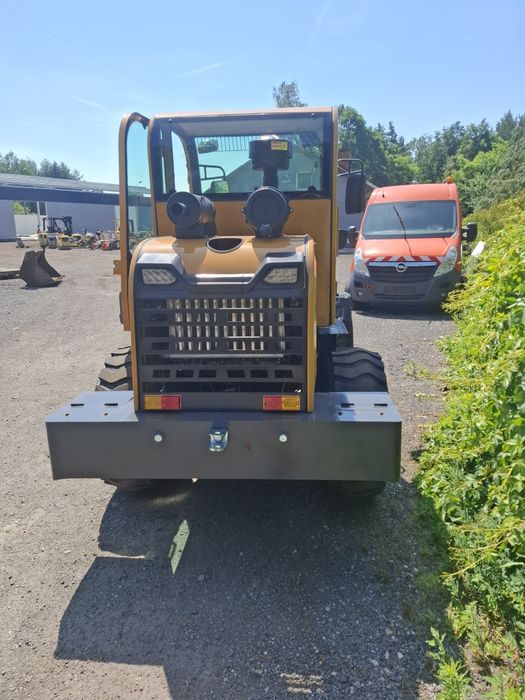 Ładowarka kołowa machpro bobcat jcb