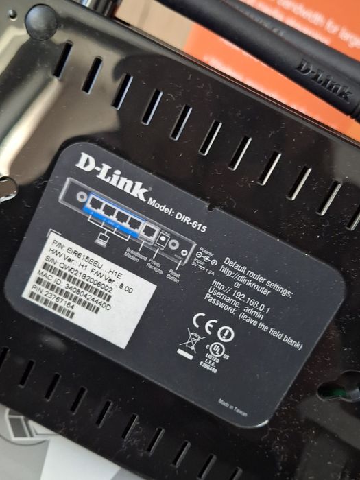 Router D-Link DIR-615