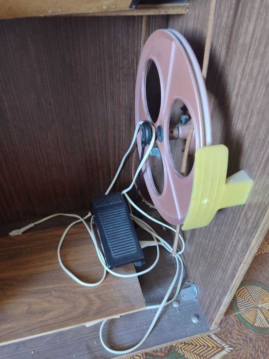 Швейна машинка Чайка 142М