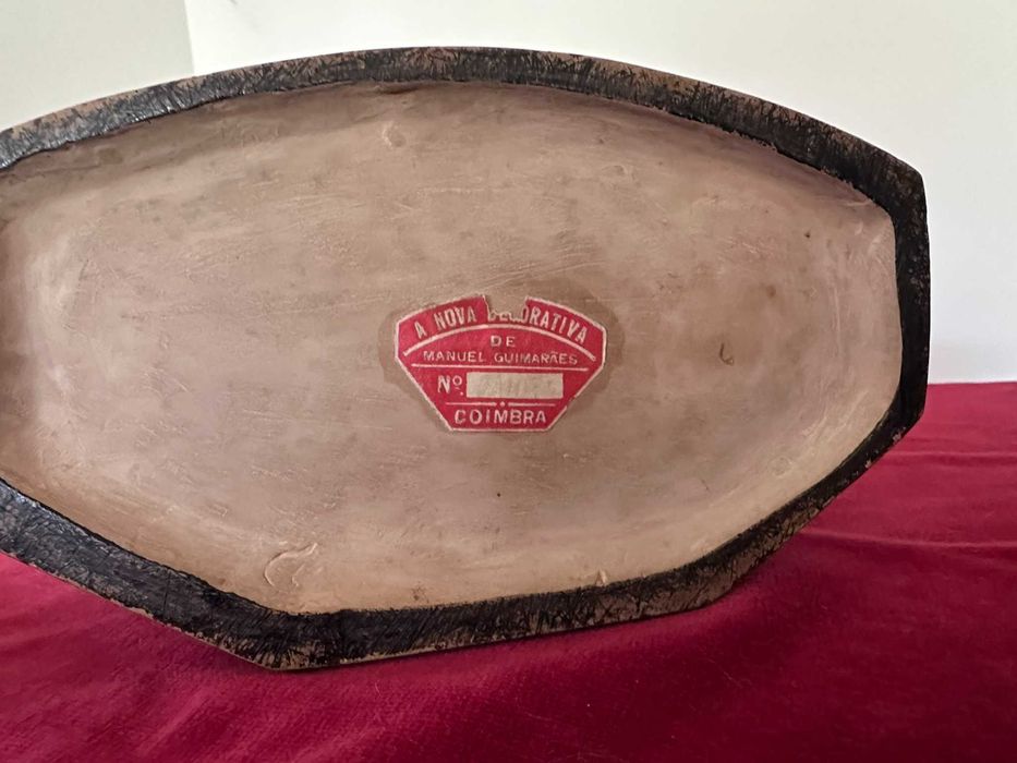 Busto de cerâmica de "A Nova Decorativa" Coimbra