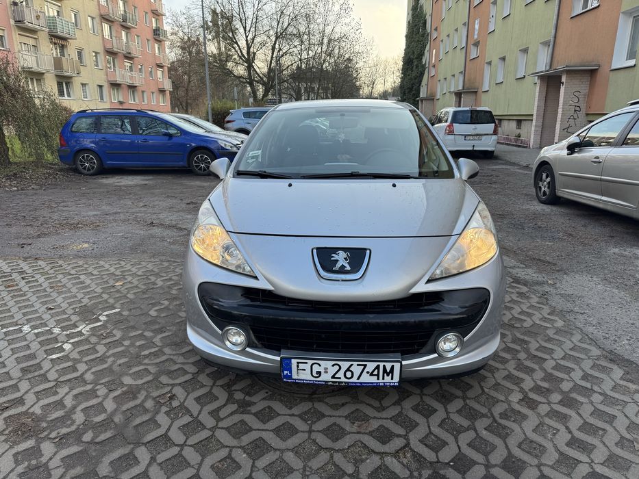 Peugeot 208 1.4 Benzyna
