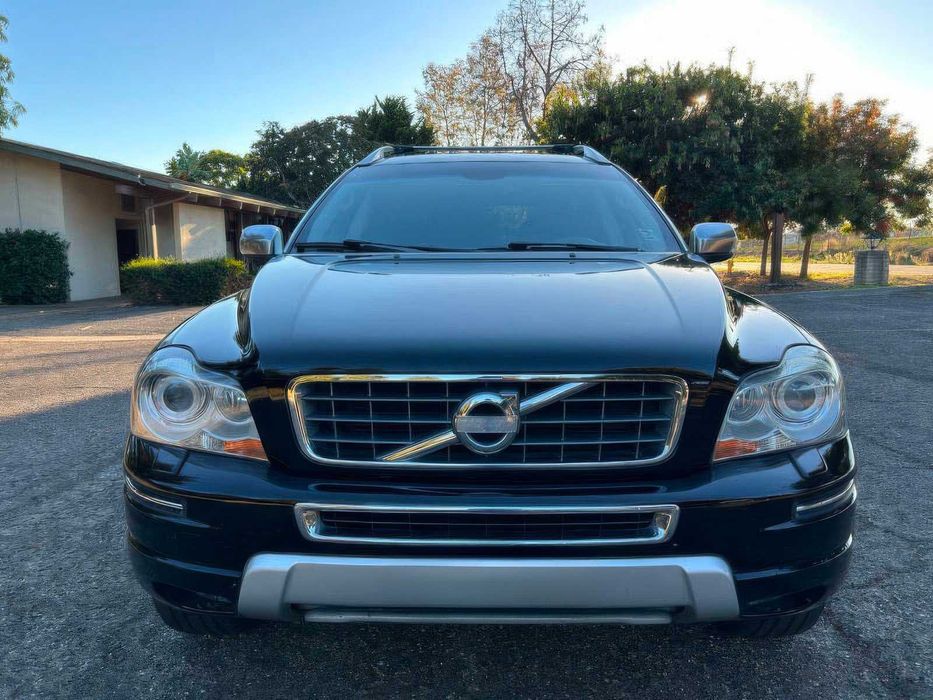 Volvo XC90      2014