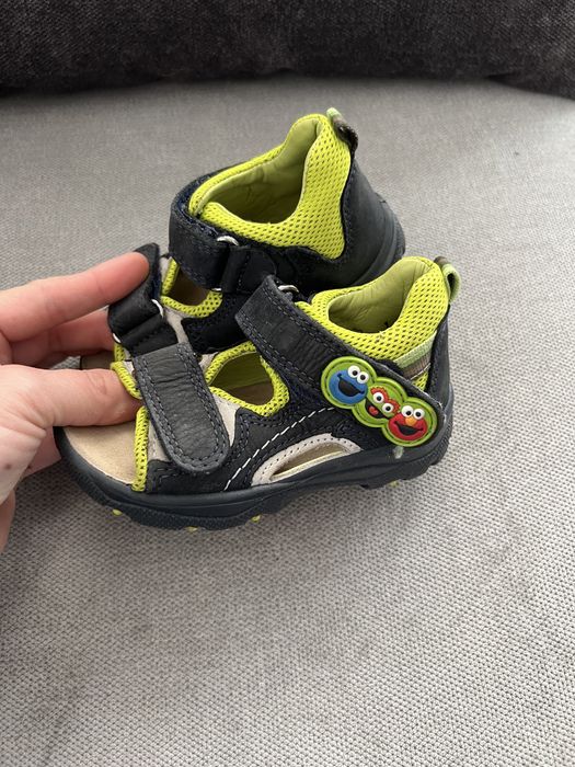 Buty/sandały rozmiar 21. Stan bardzo dobry.