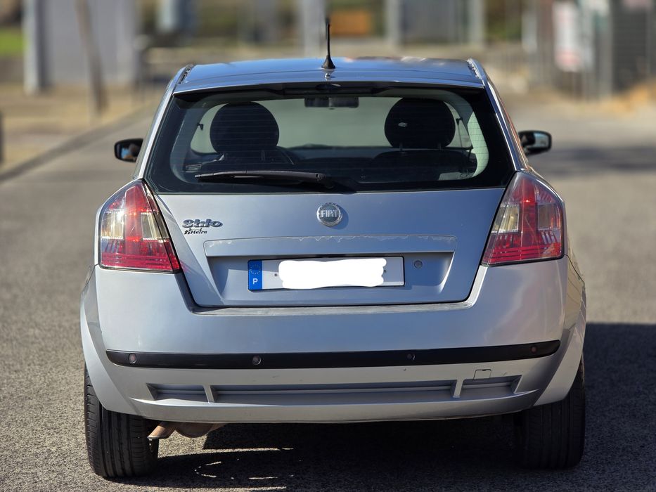 Fiat Stilo 1.6 16v 2004/12 Em Perfeitas Condições