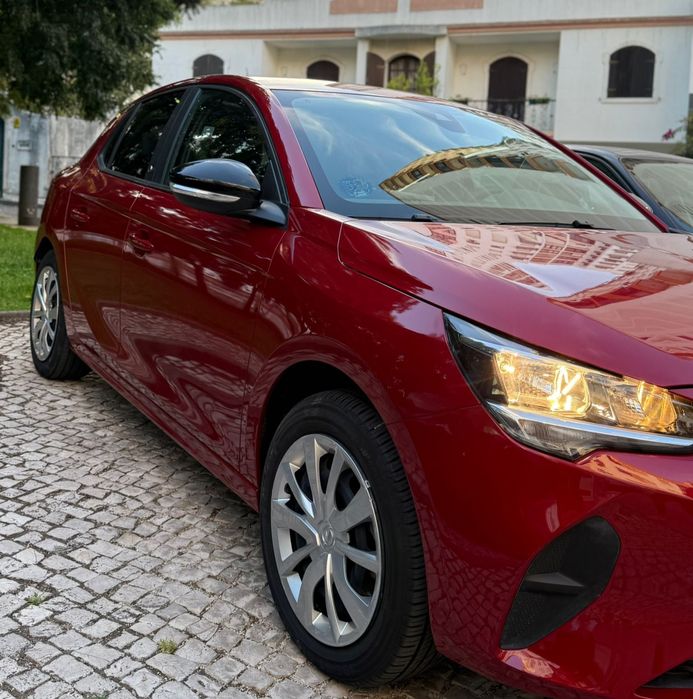 Alugo  carro opel e-corsa