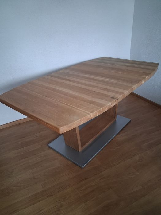 Stół dębowy do salonu