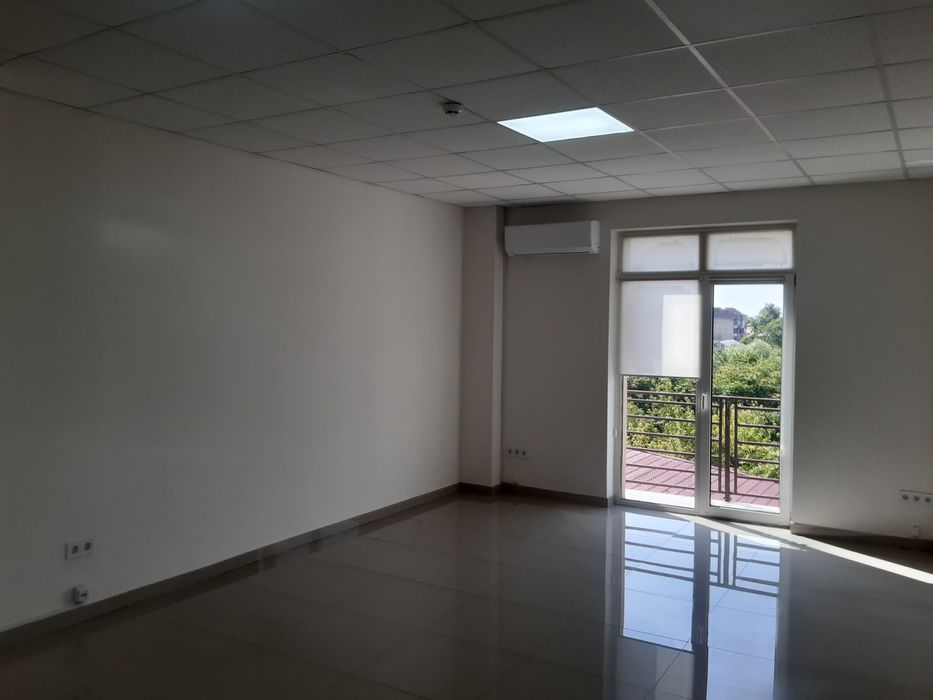 Здам офіс в центрі м.Ужгород, 30м2