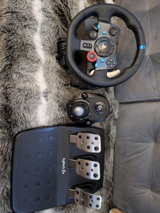 Logitech G29 PC/PS3/PS4/PS5 (Pedały,Kierownica + shifter - Lekko używany