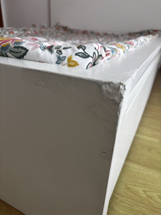 Cama de casal  usado com 4 gavetas branco