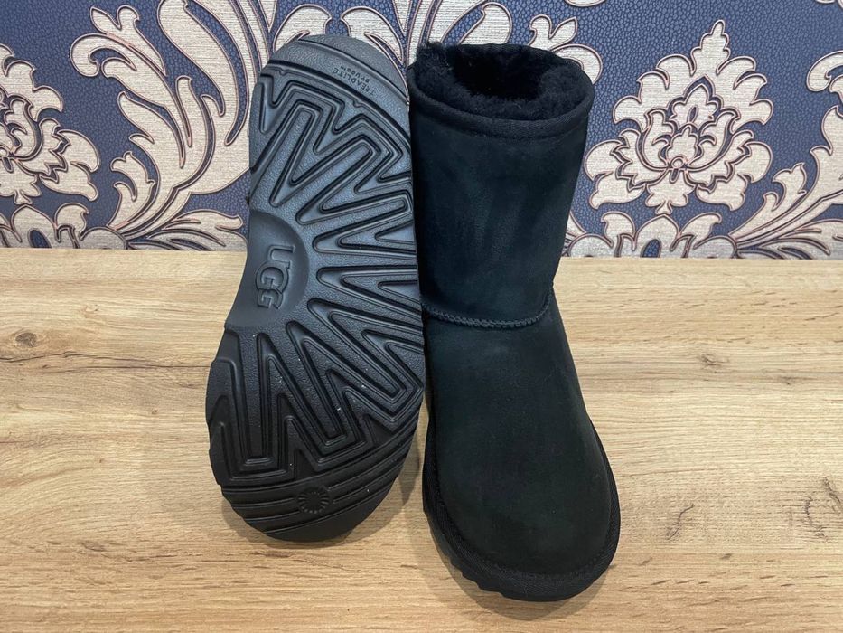 Уггі UGG Classic Short II, розмір 36. Оригінал!!! Розпродаж!!!