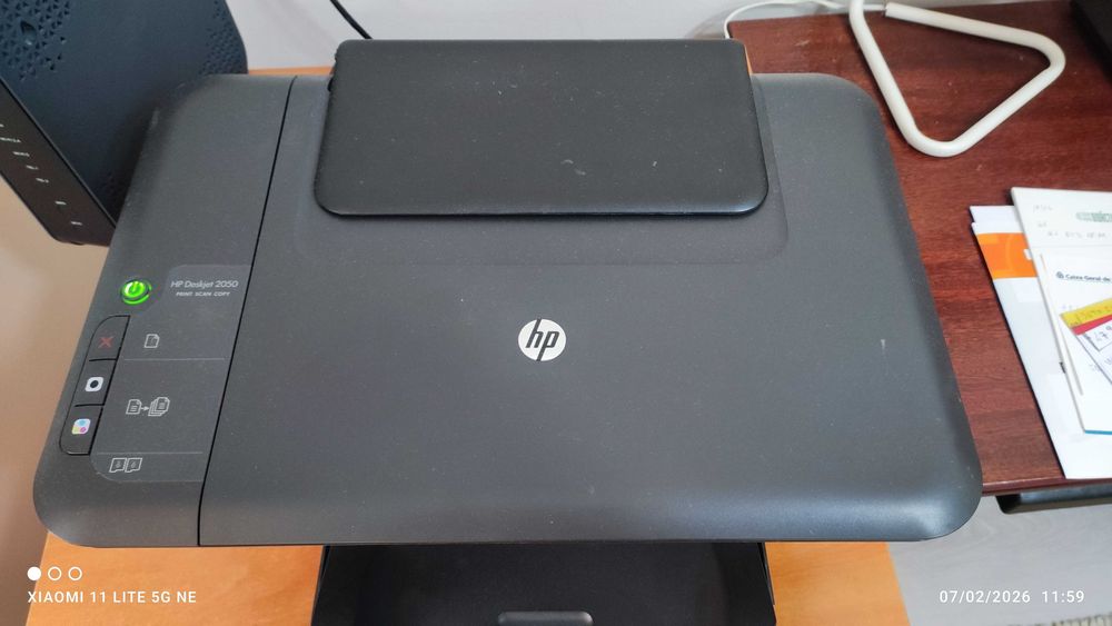 Impressora multifunções HP com oferta tinteiro original  cores