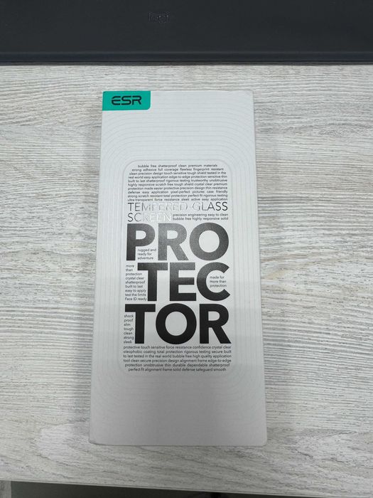 Захисне скло ESR на iPhone 13 / 13 Pro / 14 — 2 шт (з набору 3)