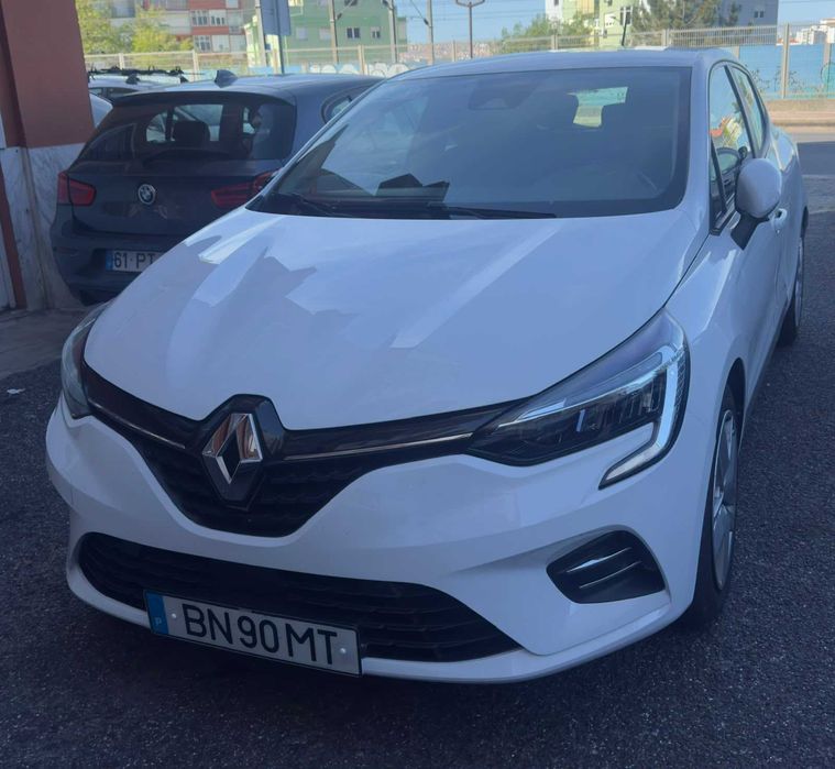 Aluguer Viatura TVDE Renault Clio