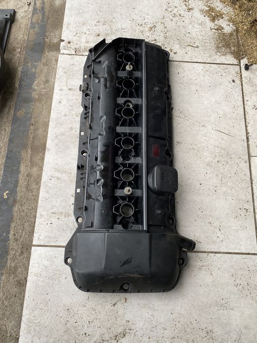 Pokrywa zaworow m54 m52 2x vanos 2.5 2.8 3.0 2.2 bmw e46 e60 e39 x3 x5