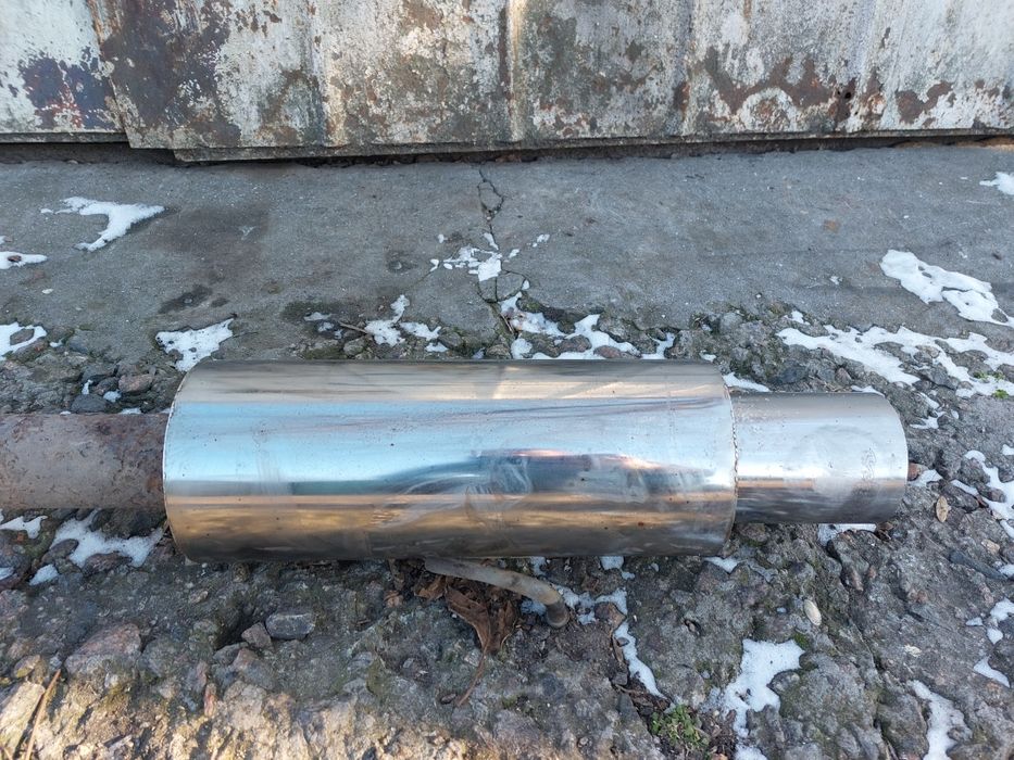 Прямоточный глушитель универсальный