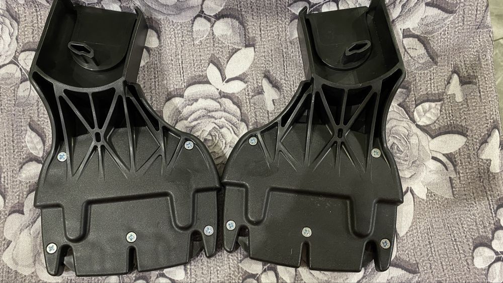 Адаптери для автокрісла