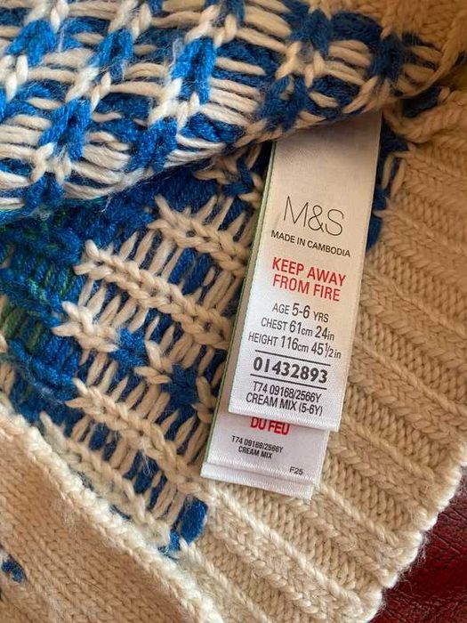 Sweterek dla dziewczynki