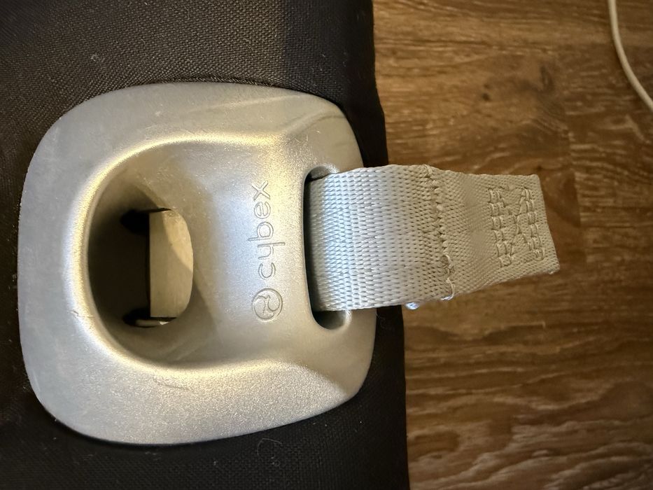 Автокрісло Cybex Cloud t