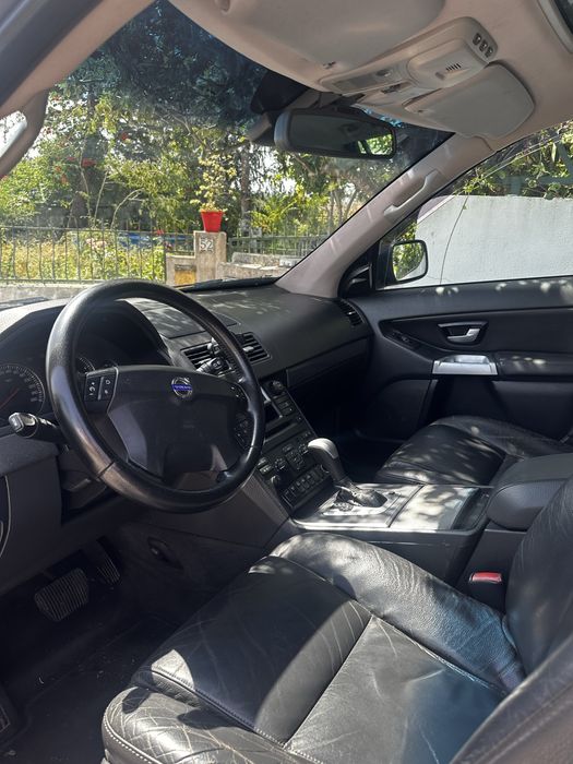 Volvo XC90 D5 AWD 163cv Auto | 7 Lugares