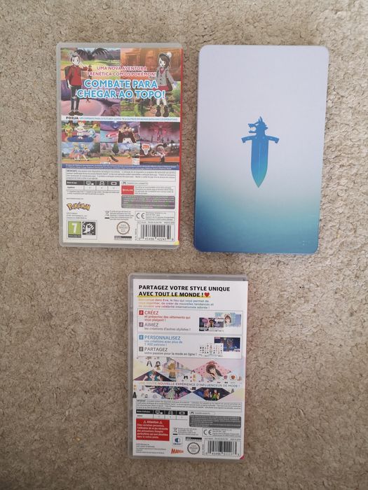 Pokémon Sword + Fashion Dreamer (sem jogo) para Nintendo Switch