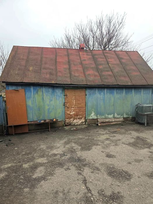 Будинок з флігелем для 2х згуртованих сімей