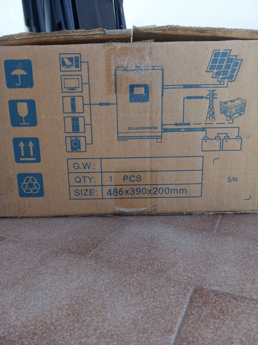 3.0 kW Hybrid Inverter for Photovoltaic System – Like New64284363933954124