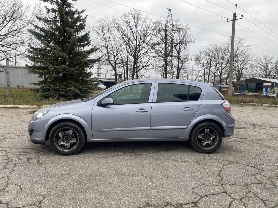 В Дуже Гарному Стані OPEL Astra H 1.6 Бензин На Автоматі! 140тис км