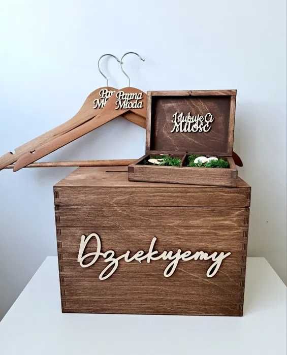 Rustykalne drewniane pudełko na koperty obrączki wieszaki ślubne