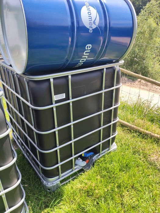 Depósitos ibc  1000 litros bidões 200 litros com tampa