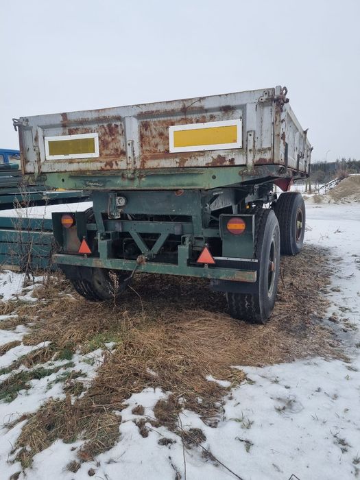 Przyczepa rolnicza niemiecka wywrot wywrotka