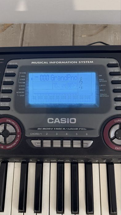 Teclado Casio CTK-631 em perfeito estado