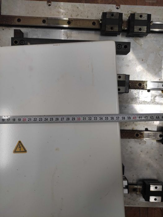 Skrzynka elektryczna metalowa