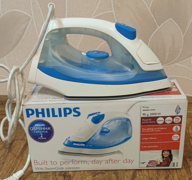 Продам СРОЧНО утюг Philips GC2810