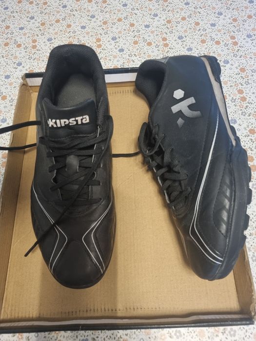 Buty sportowe żwirówki r.45 Kipsta