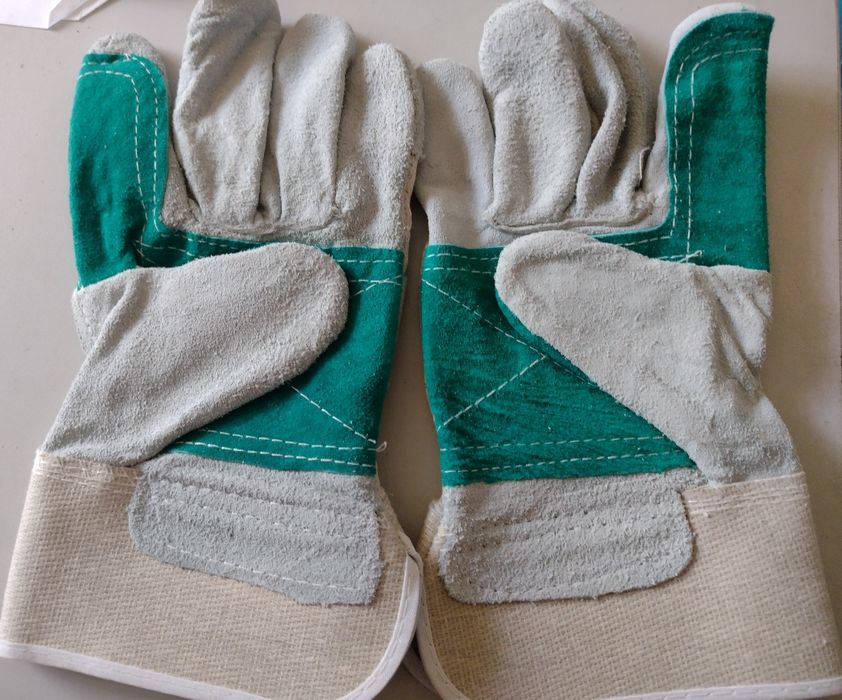 Nowe Rękawice ochronne  r10