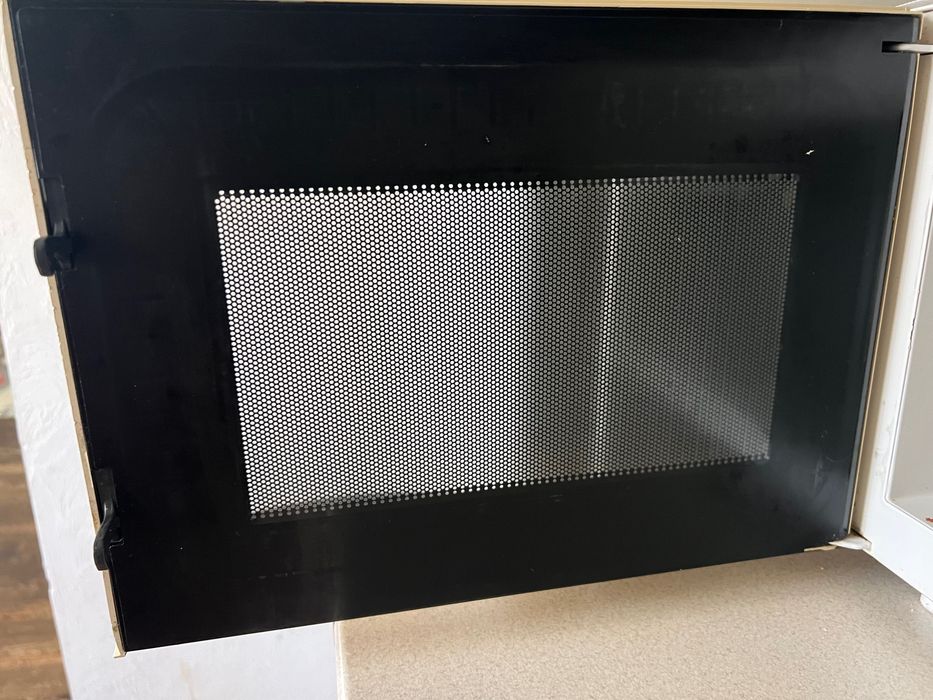 Мікрохвильова піч