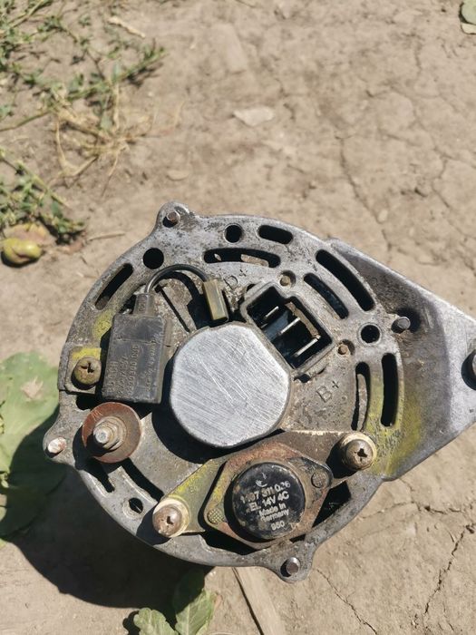 Генератор на Форд транзит 1994-го року