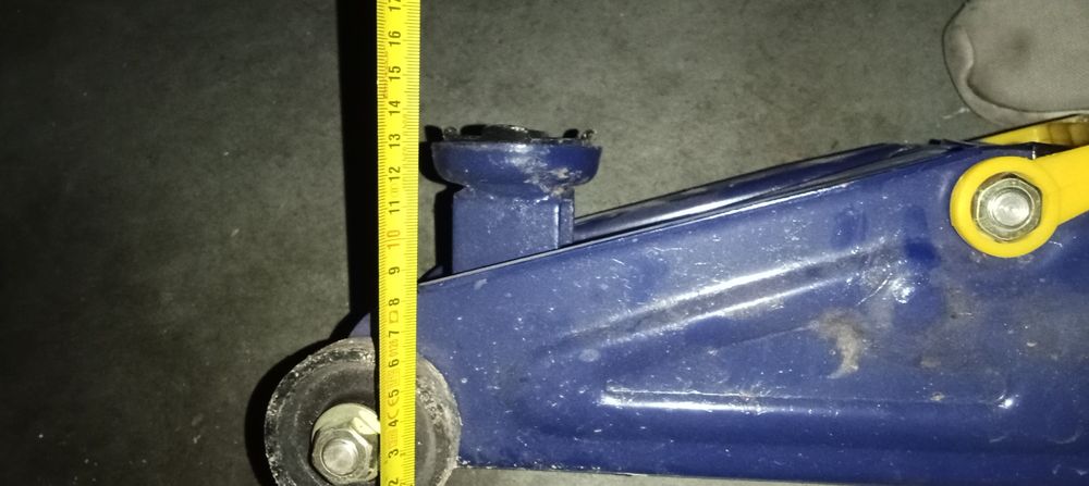 Macaco hidráulico 2000 kg com cx