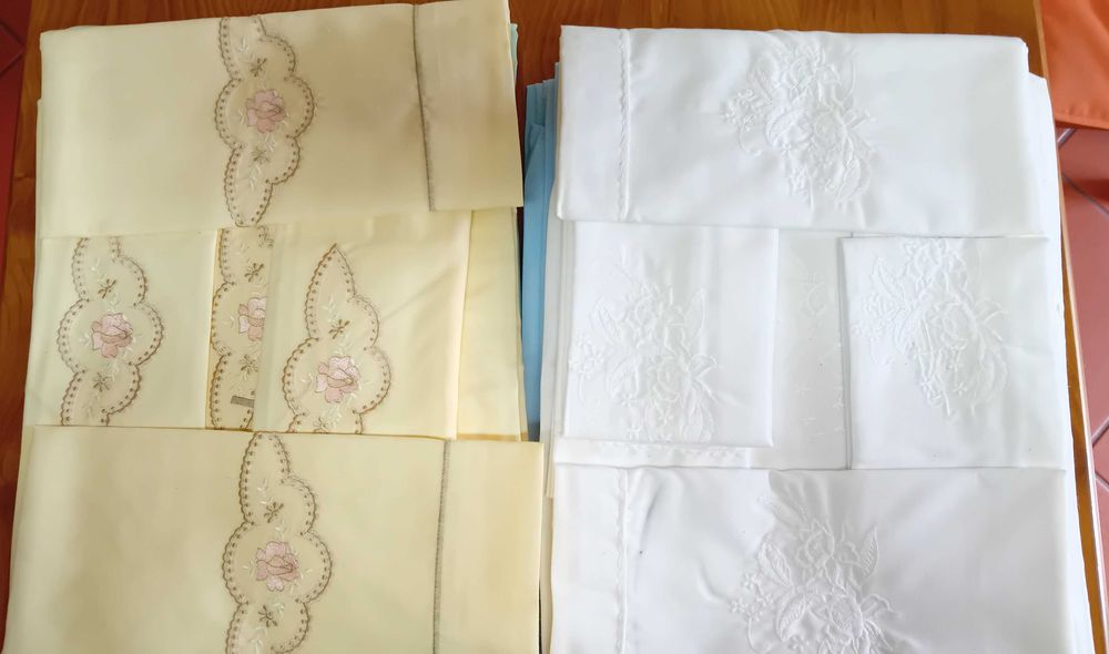Vendo Lençóis Para Cama de Casal