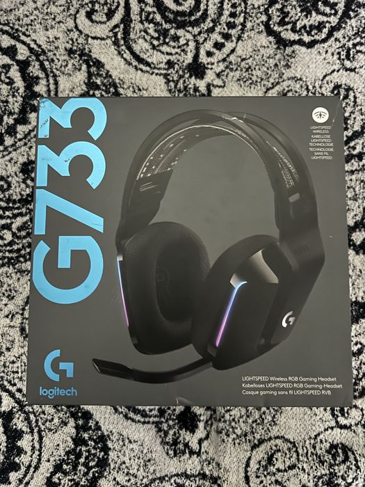 Наушники Logitech G733