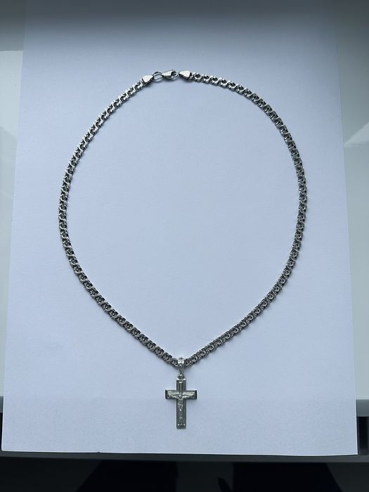 Срібний ланцюжок з хрестиком