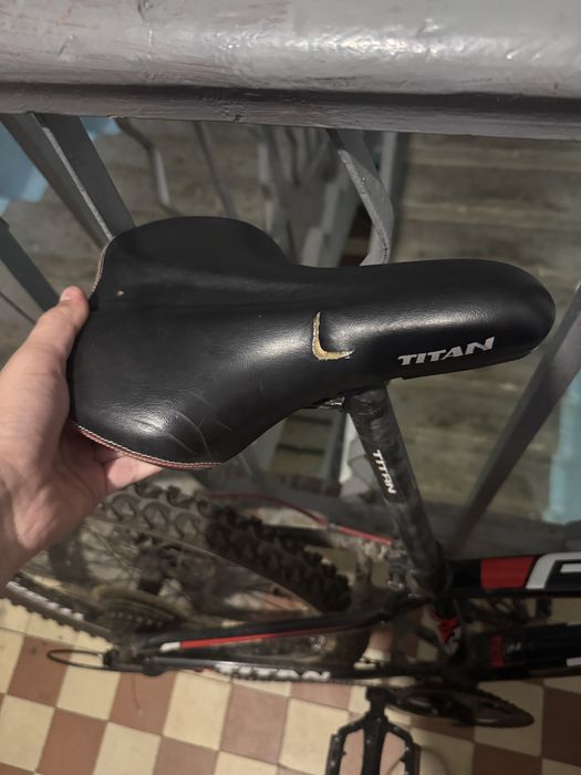 Продам велосипед ровер Titan