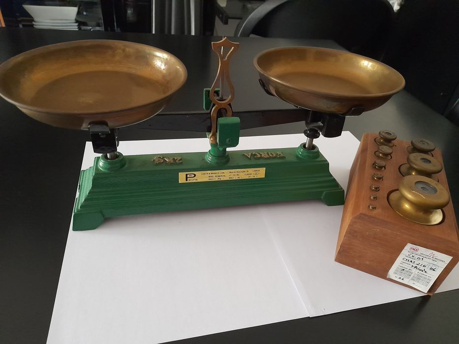 Balança de Pratos, max. 2 kg